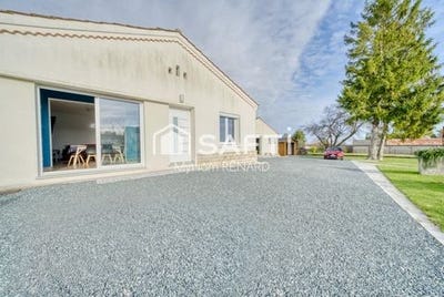 /international/fr/preguillac-charente-310106067735/