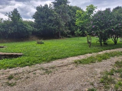 /international/fr/montferrand-le-chateau-franche-comte-310101388388/