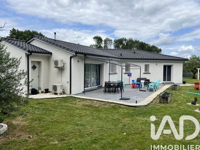 /international/fr/guitres-charente-310105340254/