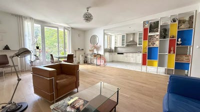 /international/fr/55-boulevard-du-midi-le-raincy-ile-de-france-310100576881/?lang=es
