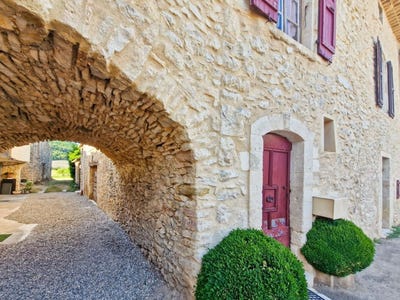 /international/fr/montsalier-provence-alpes-cote-d-azur-310101110977/