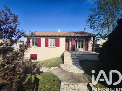 /international/fr/aiffres-charente-310107739168/