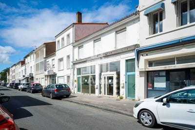 /international/fr/royan-charente-310119375710/