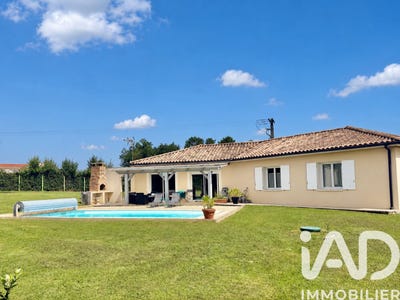 /international/fr/boisredon-charente-310108894813/