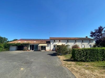 /international/fr/yzernay-pays-de-la-loire-310100831093/