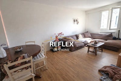 /international/fr/doullens-picardie-310106548810/