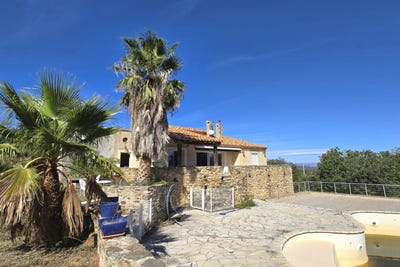 /international/fr/montesquieu-des-alberes-languedoc-roussillon-310104251036/