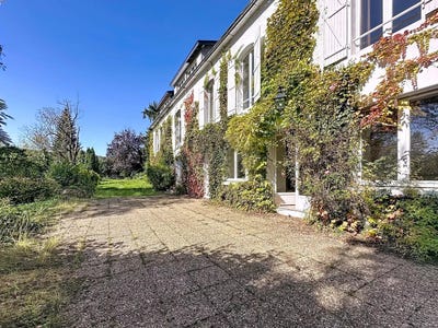 /international/fr/lourdes-midi-pyrenees-310103224417/