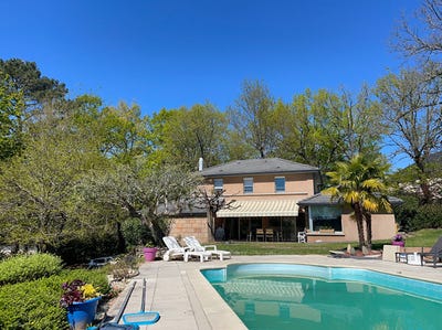 /international/fr/brive-la-gaillarde-limousin-310107577854/