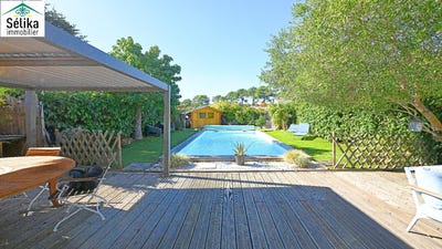 /international/fr/gujan-mestras-aquitaine-310119943569/