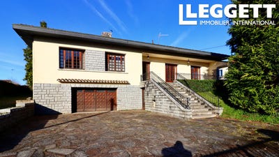/international/fr/massignac-charente-120091683081/