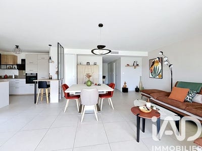 /international/fr/charbonnieres-les-bains-rhone-310103004737/