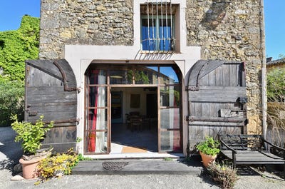 /international/fr/uzes-aquitaine-310107428476/