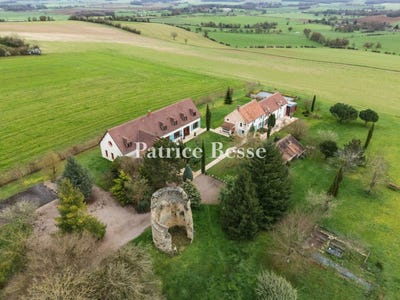 /international/fr/cosne-cours-sur-loire-burgundy-310106682343/