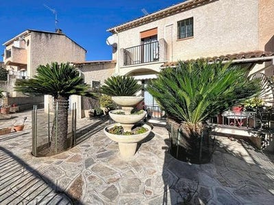 /international/fr/ajaccio-corsica-310104806198/