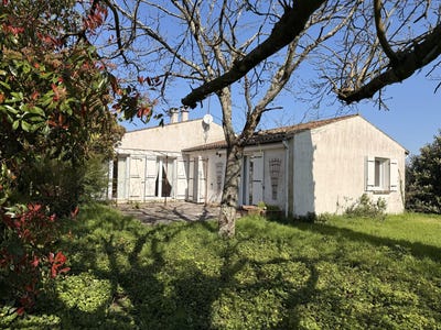 /international/fr/cozes-charente-310106744956/