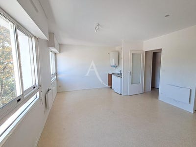 /international/fr/nantes-pays-de-la-loire-310108521418/
