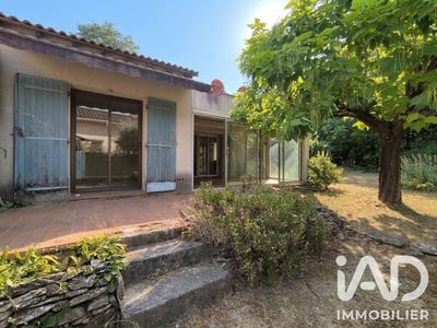 /international/fr/nimes-languedoc-roussillon-310109073132/?lang=id