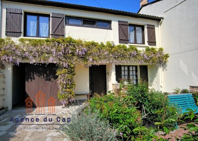 /international/fr/courseulles-sur-mer-la-basse-normandie-310107887350/