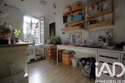 /international/fr/auriol-provence-alpes-cote-d-azur-310103764973/
