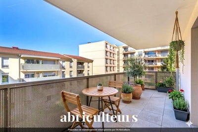 /international/fr/venissieux-rhone-310108420564/