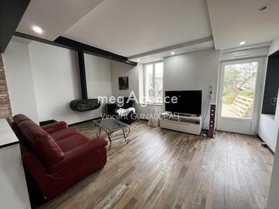/international/fr/la-romagne-pays-de-la-loire-310105517142/