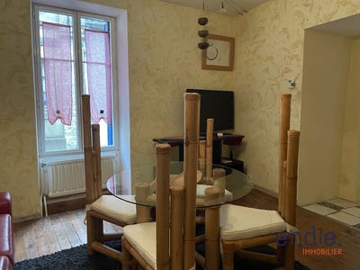 /international/fr/airvault-charente-310105263979/