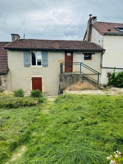 /international/fr/19-impasse-de-la-brosse-ozenay-burgundy-310100989517/?lang=en