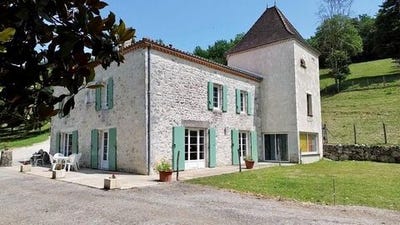 /international/fr/pujols-aquitaine-310100143866/