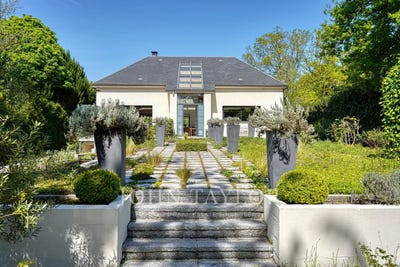 /international/fr/lamorlaye-picardie-310107624464/