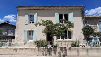 /international/fr/saint-paul-trois-chateaux-rhone-310108763404/