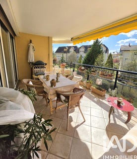 /international/fr/saint-julien-en-genevois-rhone-310106965993/