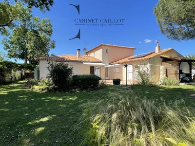 /international/fr/thenac-charente-310108553916/