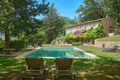 /international/fr/chateauneuf-grasse-provence-alpes-cote-d-azur-310101209505/