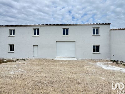 /international/fr/saint-gilles-burgundy-310099116255/