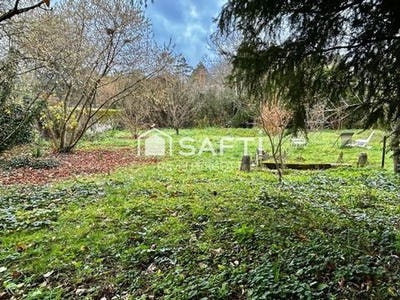 /international/fr/beaugency-centre-val-de-loire-310104805501/