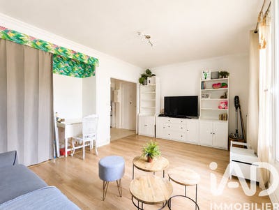 /international/fr/versailles-ile-de-france-310108861518/