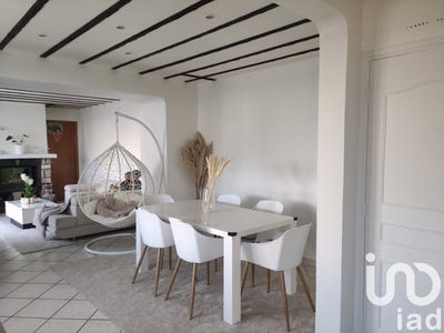 /international/fr/epernon-centre-val-de-loire-310097797914/