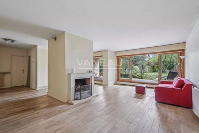 /international/fr/ville-d-avray-ile-de-france-310097748844/?lang=en