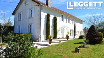 /international/fr/villebois-lavalette-charente-310104594554/