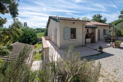/international/fr/forcalquier-provence-alpes-cote-d-azur-310108526826/