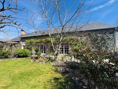 /international/fr/chamboulive-limousin-310109935828/