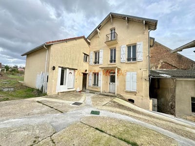 /international/fr/saint-martin-du-tertre-burgundy-120089610158/