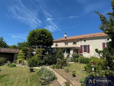 /international/fr/jurignac-charente-310099433361/