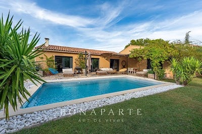 /international/fr/maussane-les-alpilles-provence-alpes-cote-d-azur-310120500882/
