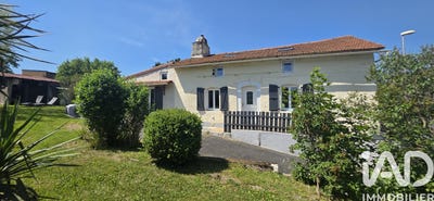 /international/fr/saint-paul-des-landes-auvergne-310108483415/
