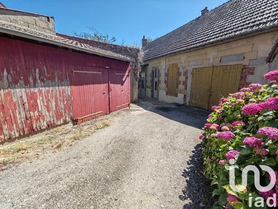/international/fr/tronget-auvergne-310106399680/