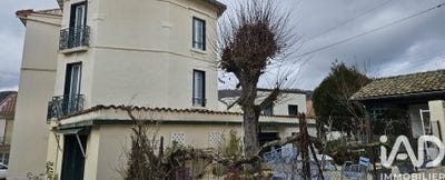 /international/fr/chatel-guyon-auvergne-310105430266/