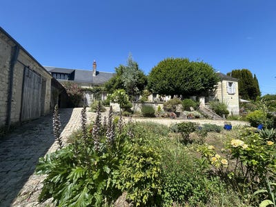 /international/fr/bourgueil-centre-val-de-loire-310098703420/?lang=zh-tw