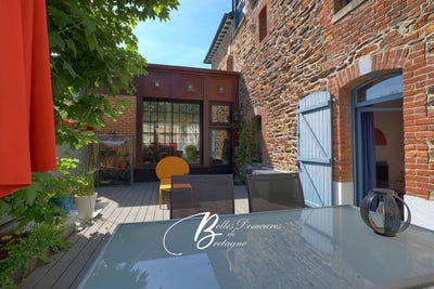 /international/fr/bruz-brittany-310108592773/